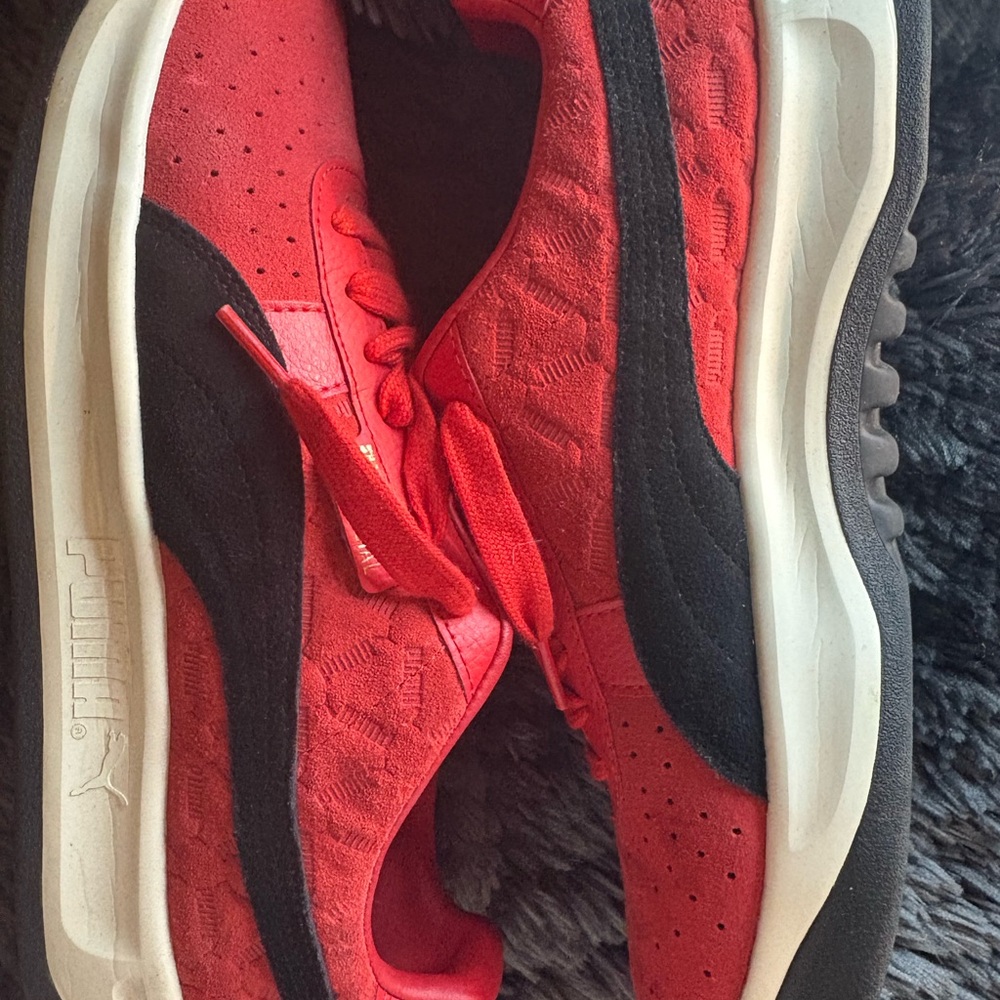 Puma Vibrant Red and Black Athletic Shoes